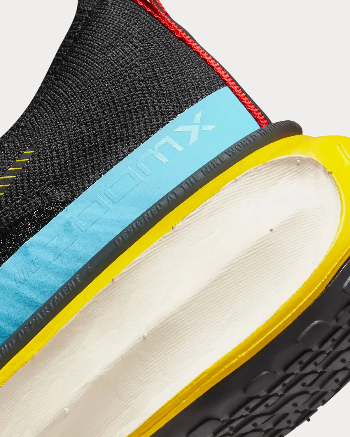 Invincible 3 Black/  Anthracite / Baltic Blue / White Running Shoes