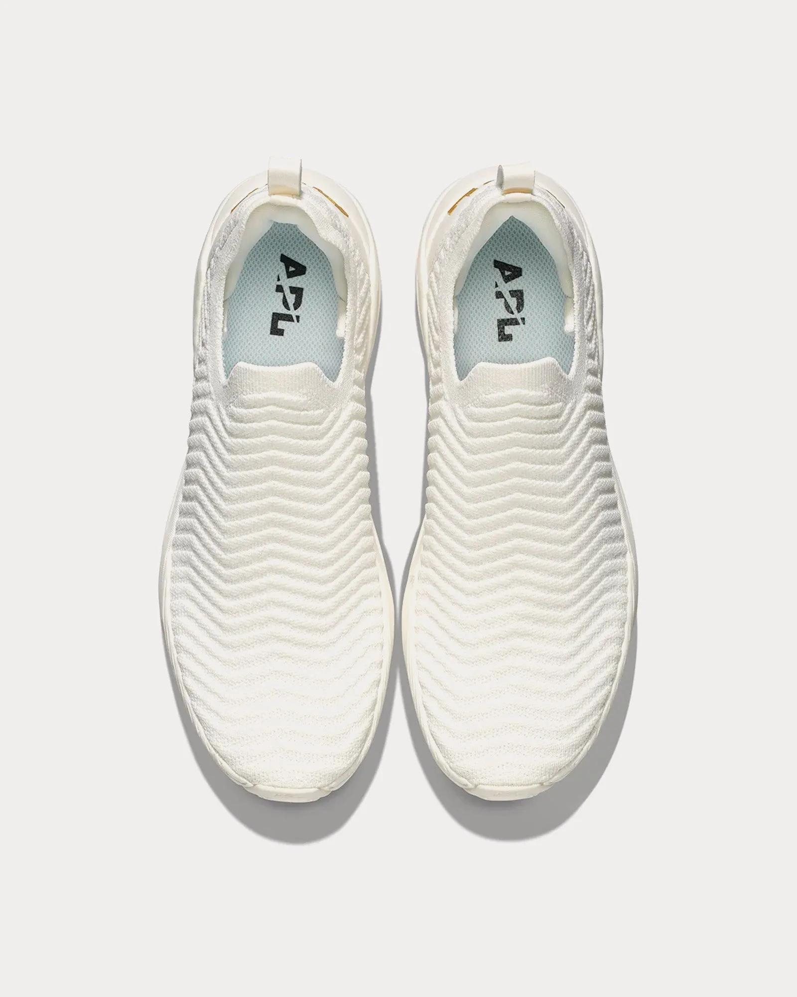 TechLoom Traveler Ivory / Metallic Gold Running Shoes